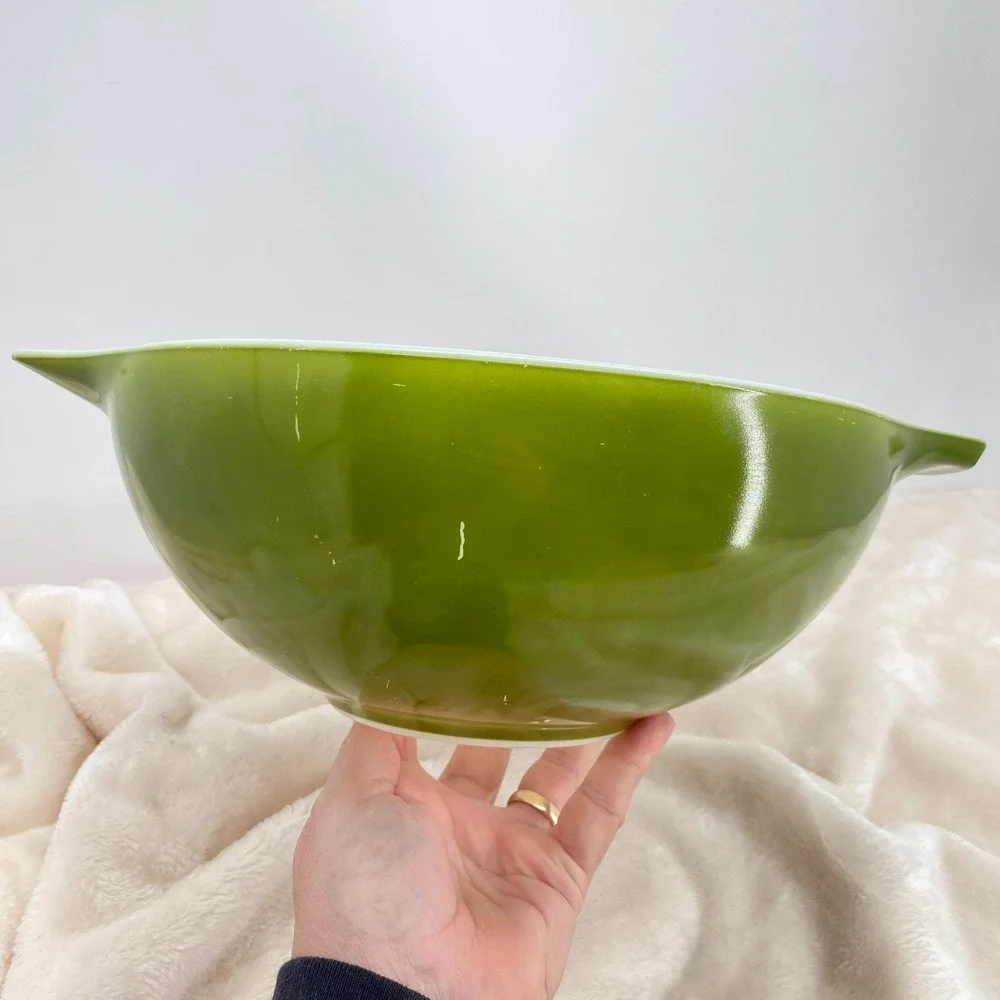 Vintage Pyrex #444 Cinderella Handles Mixing Bowl Avocado Olive Green 4 quart